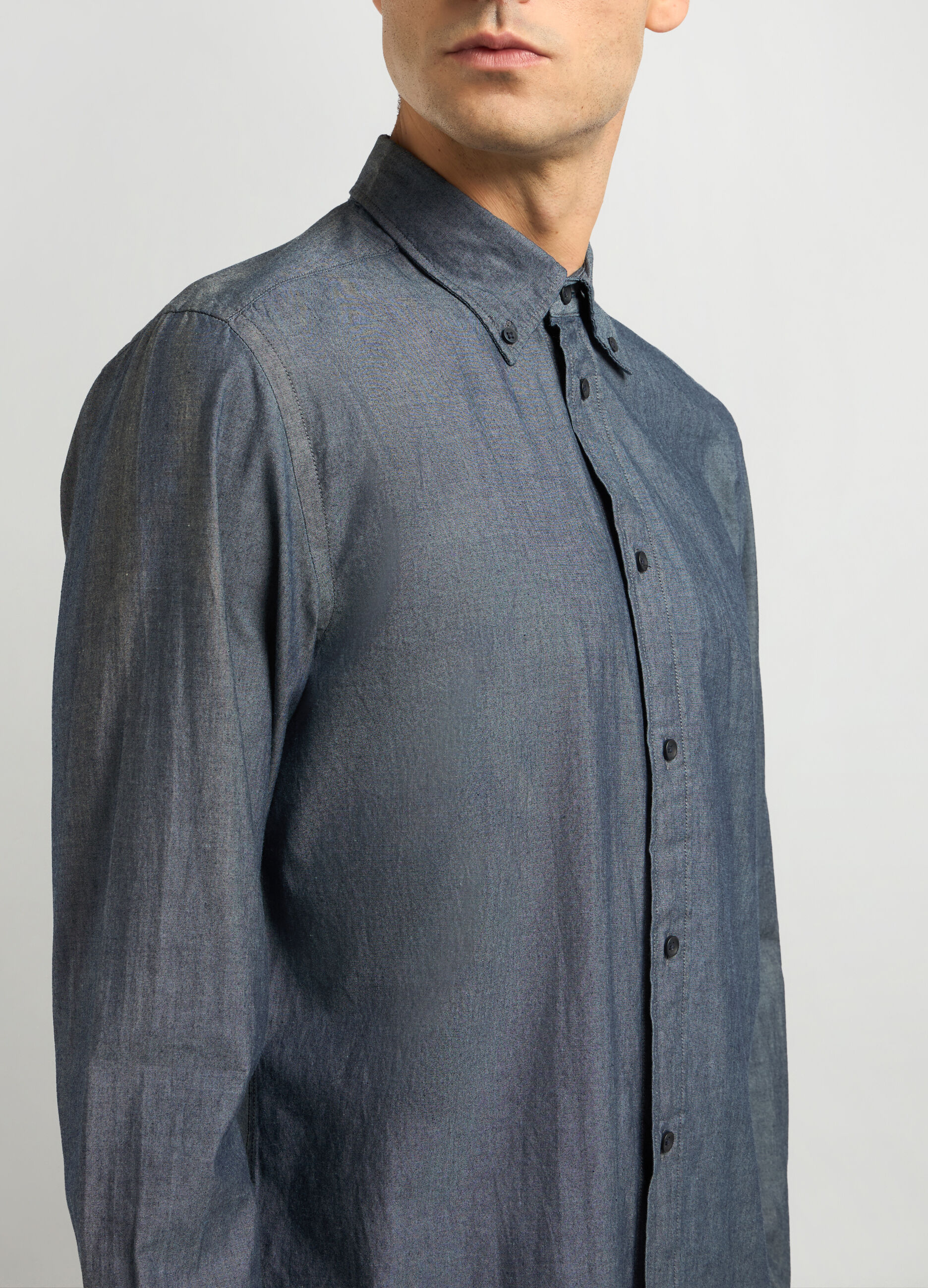 Camicia regular fit colletto button down in puro cotone uomo_2