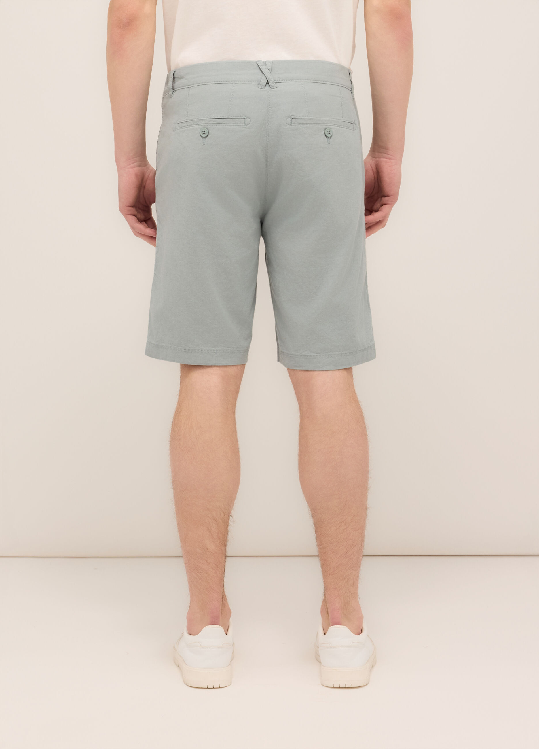 Bermuda in cotone e lino stretch uomo_1