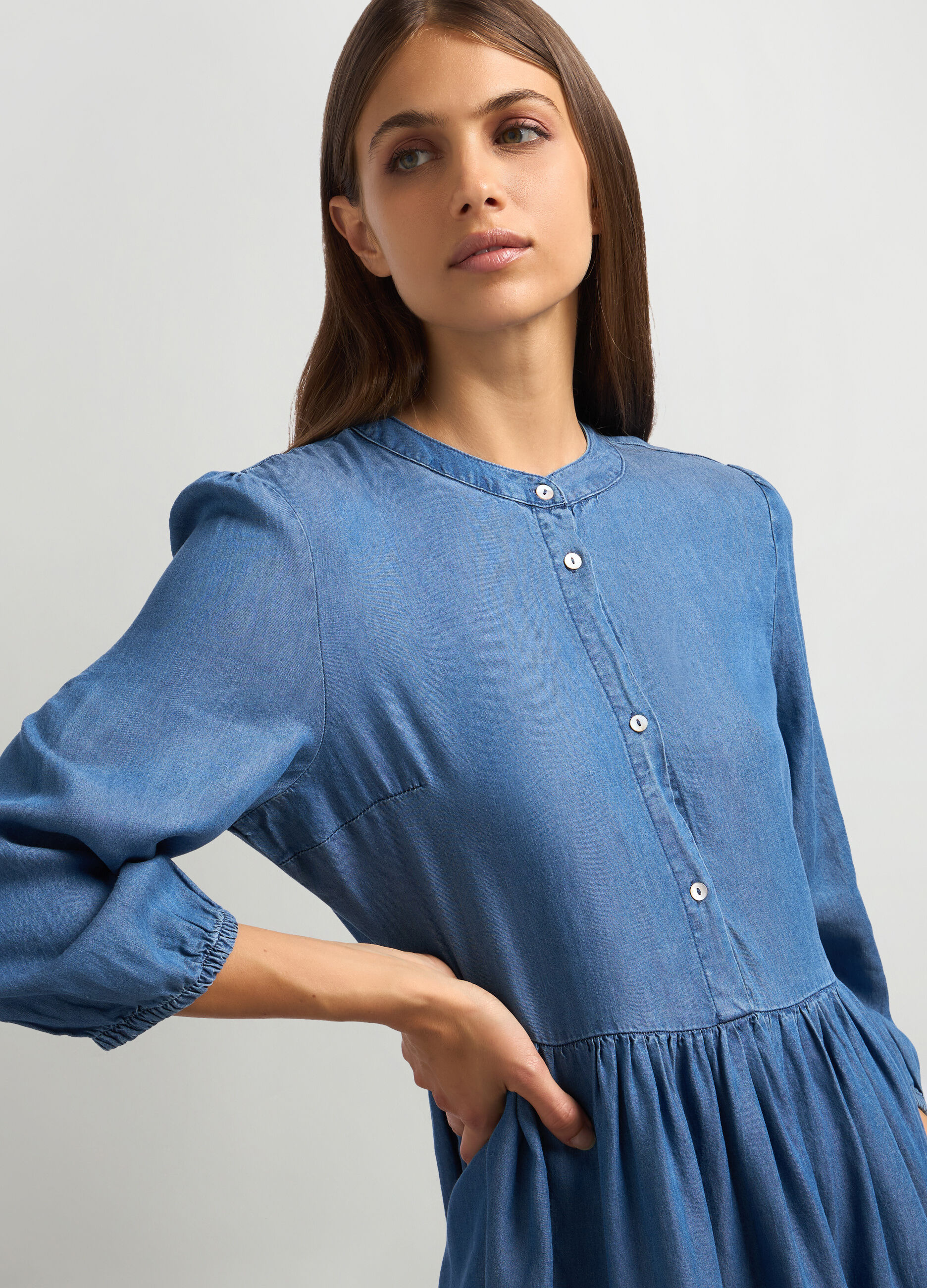 Abito in tencel a balze donna_2