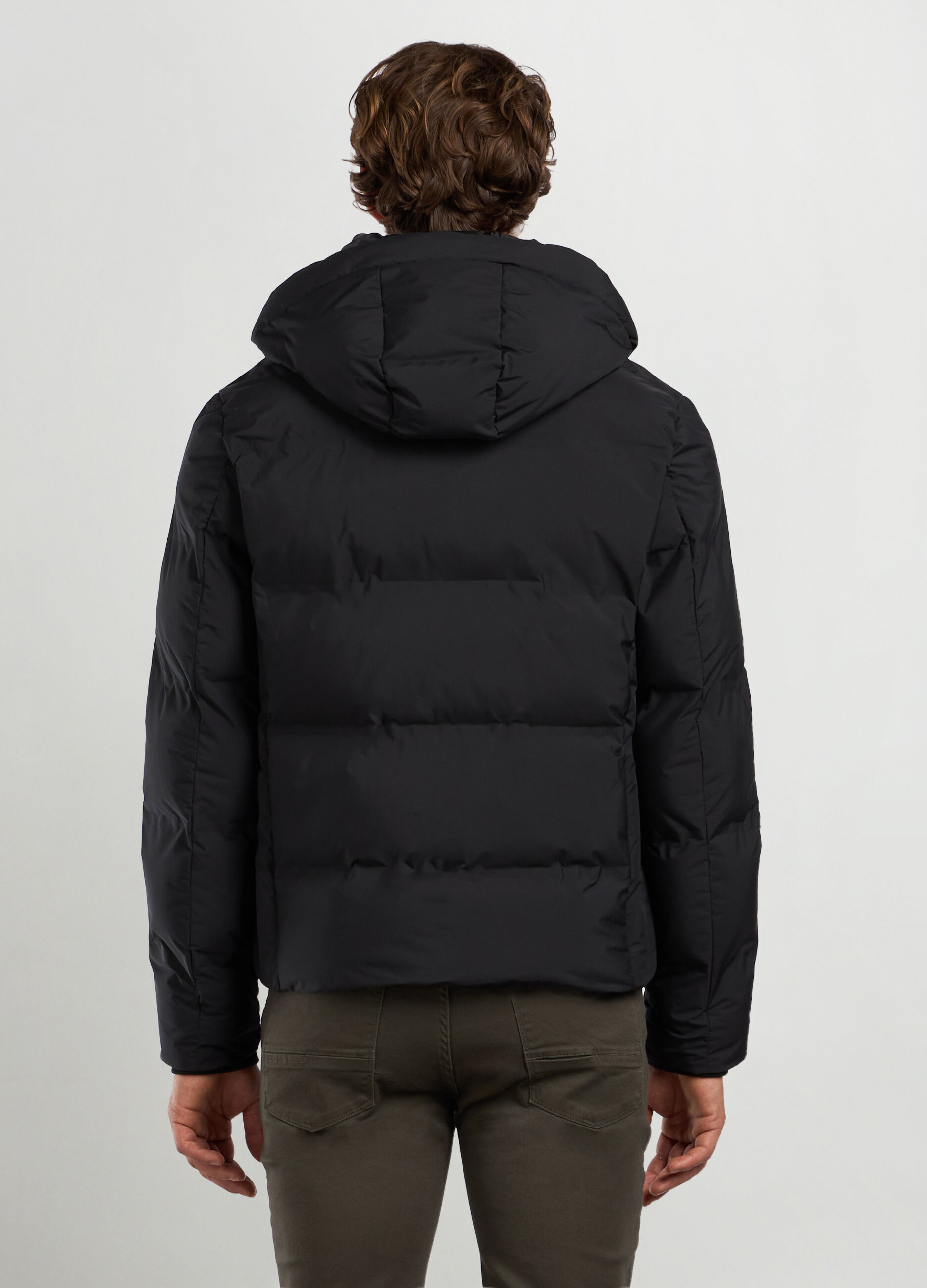 Giubbotto imbottito con cappuccio uomo_1