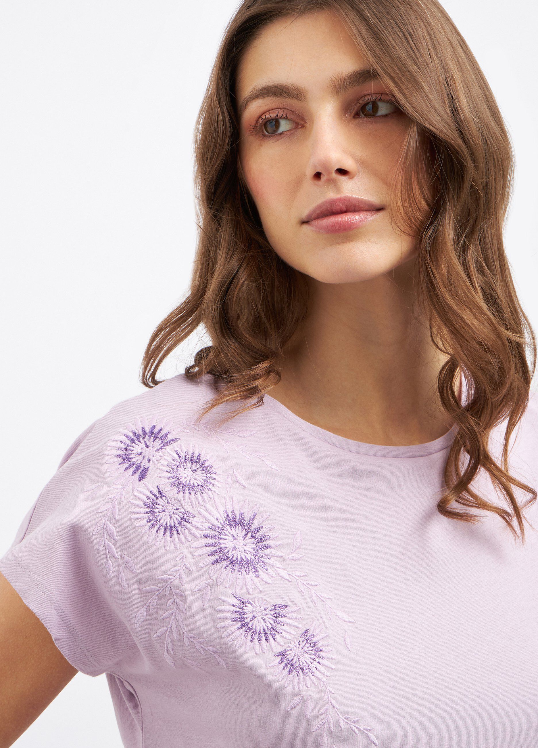 T-shirt in puro cotone con ricamo donna_2