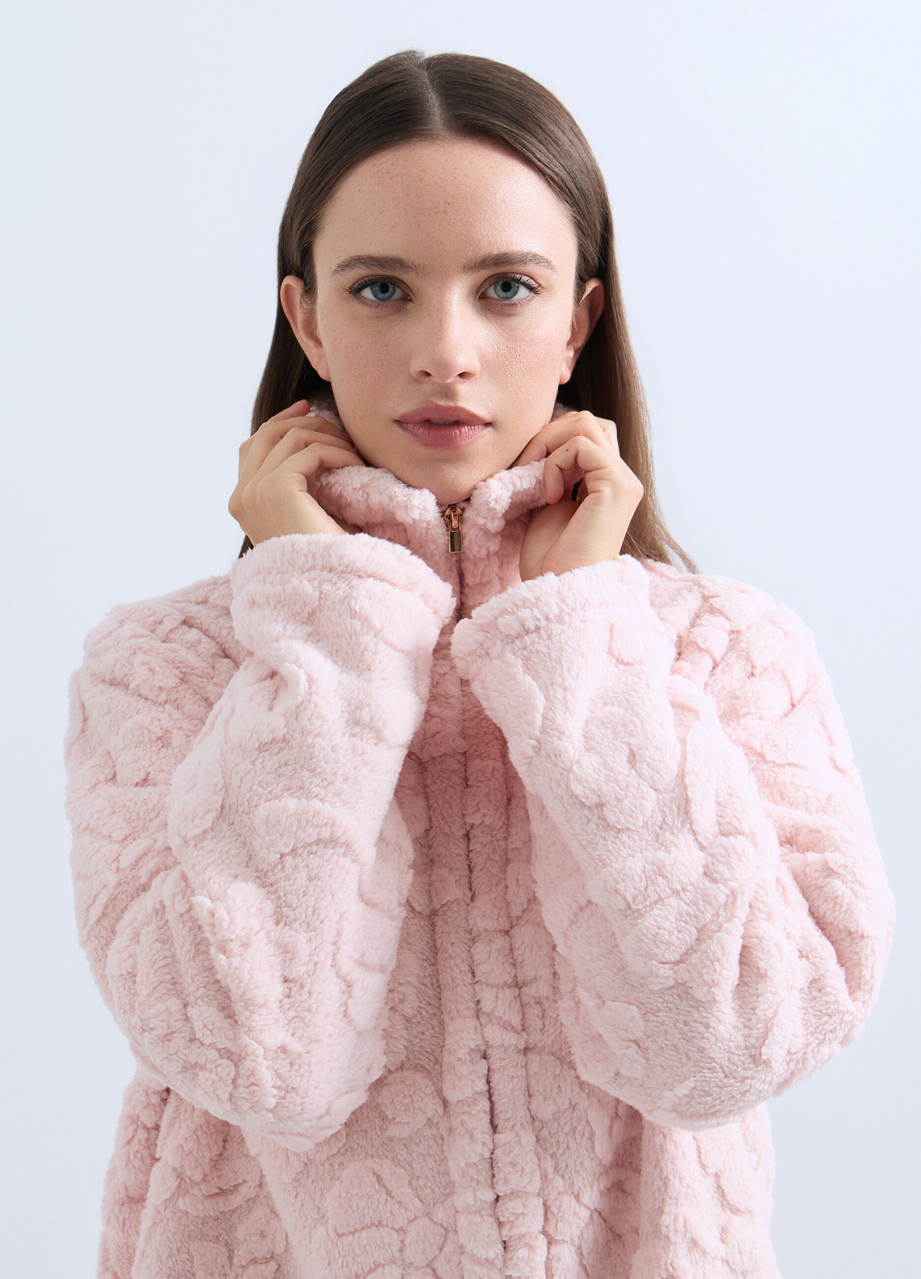 Vestaglia corta in eco fur donna_2
