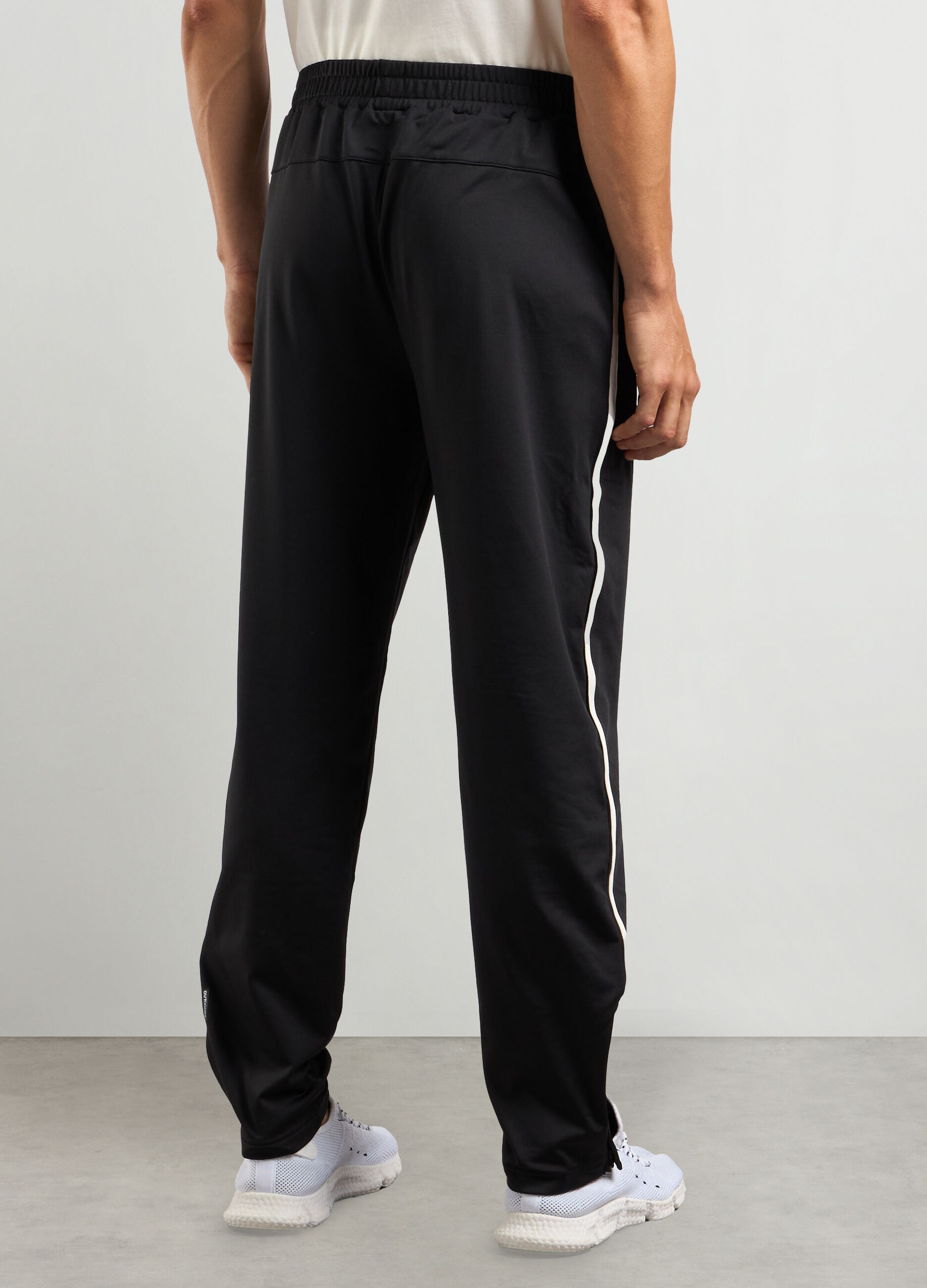 Joggers regular fit in tessuto stretch uomo_1