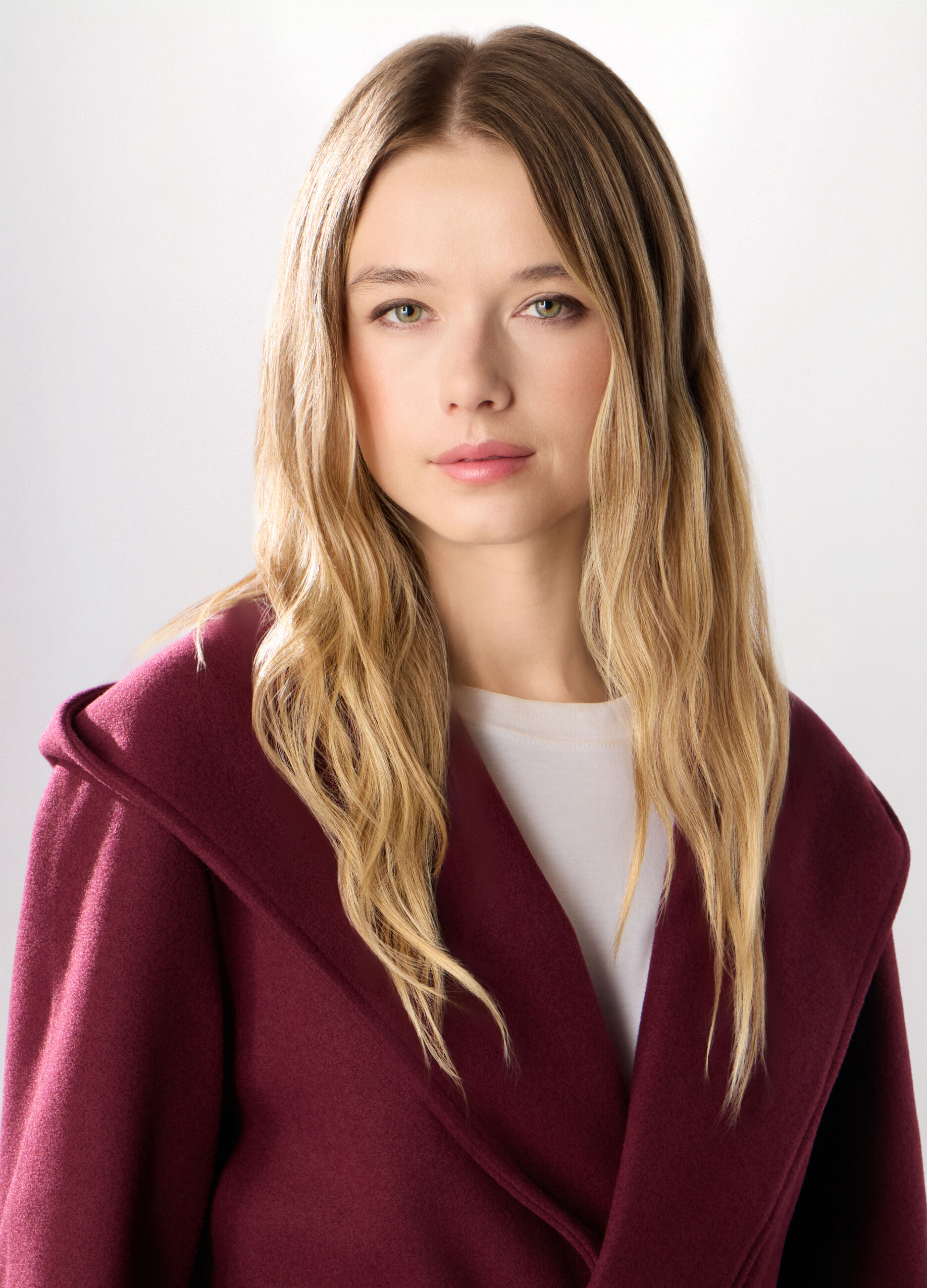 Cappotto lungo con cappuccio donna_2