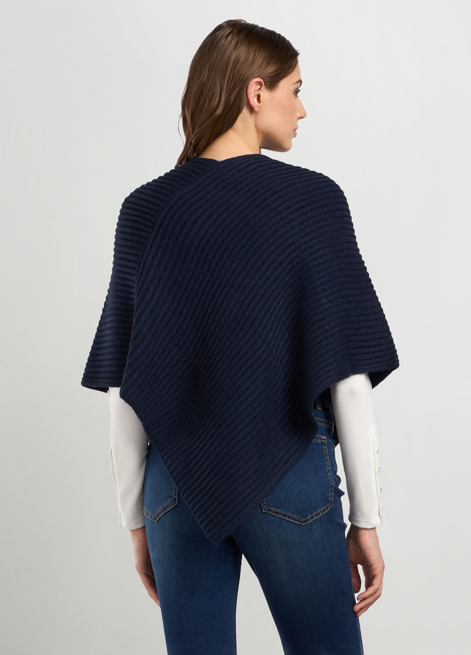 Poncho tricot con lavorazione jacquard _1