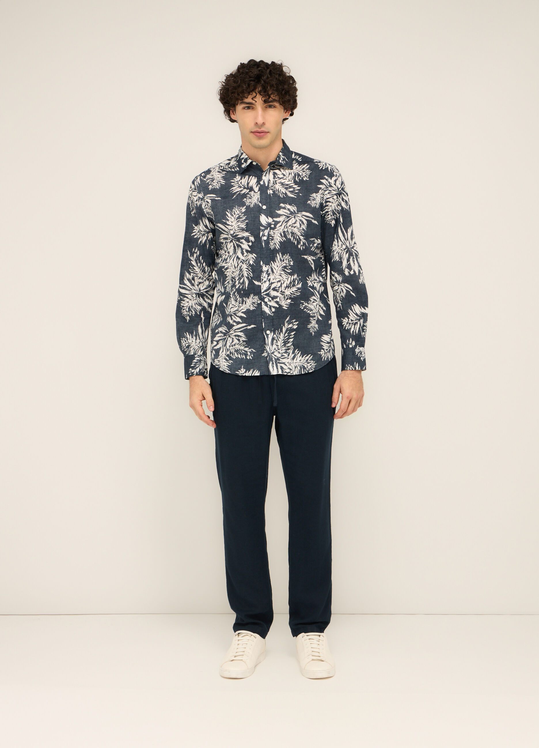 Pantaloni chino in misto lino con coulisse uomo_0