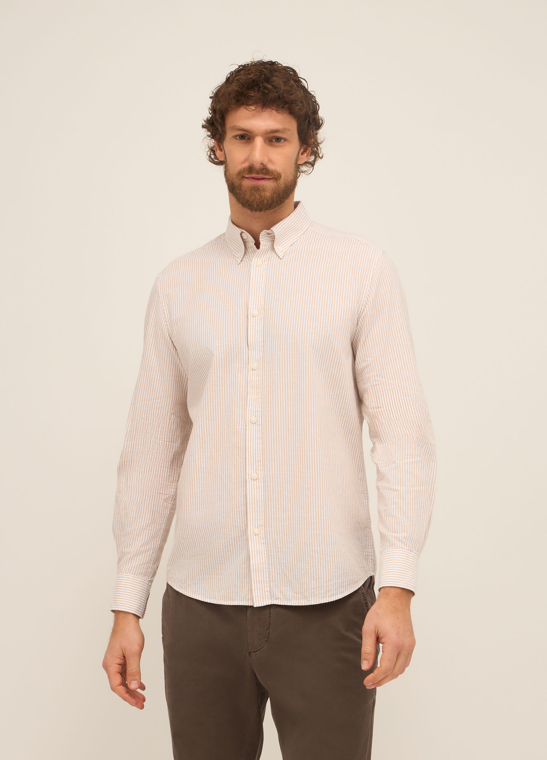 Camicia regular fit button-down a righe uomo_0