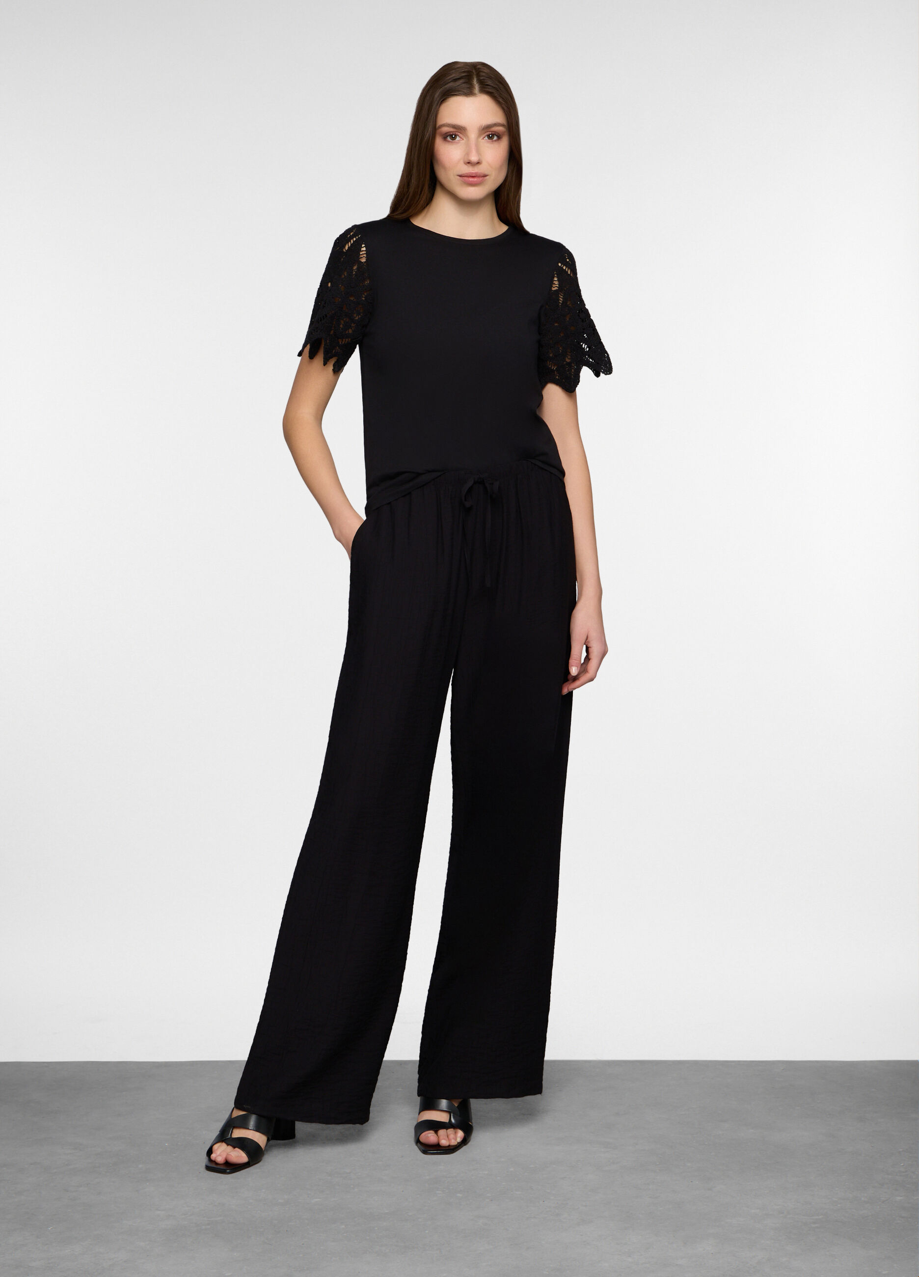 Pantaloni confort fit donna_0