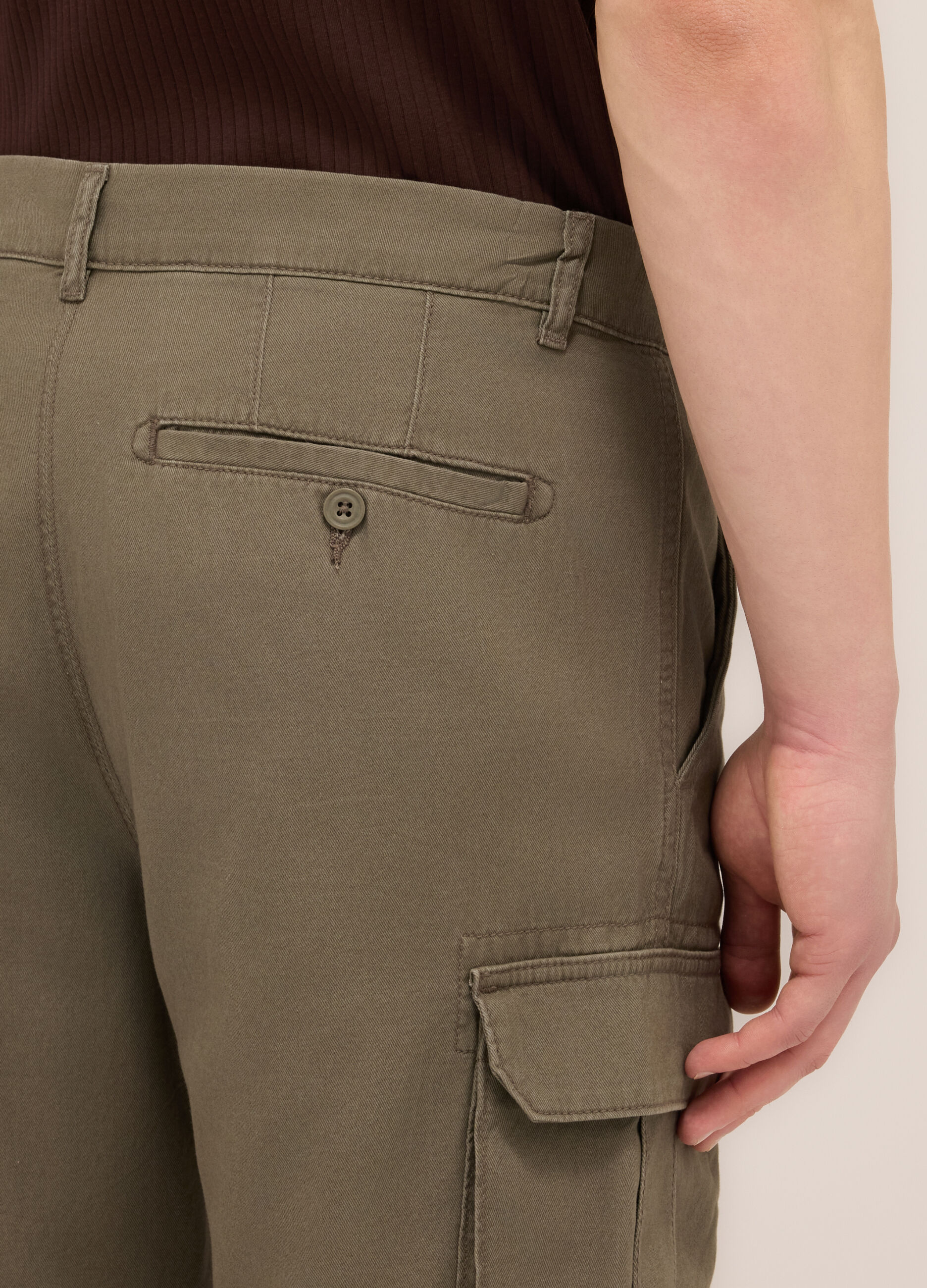 Bermuda cargo in twill di cotone uomo