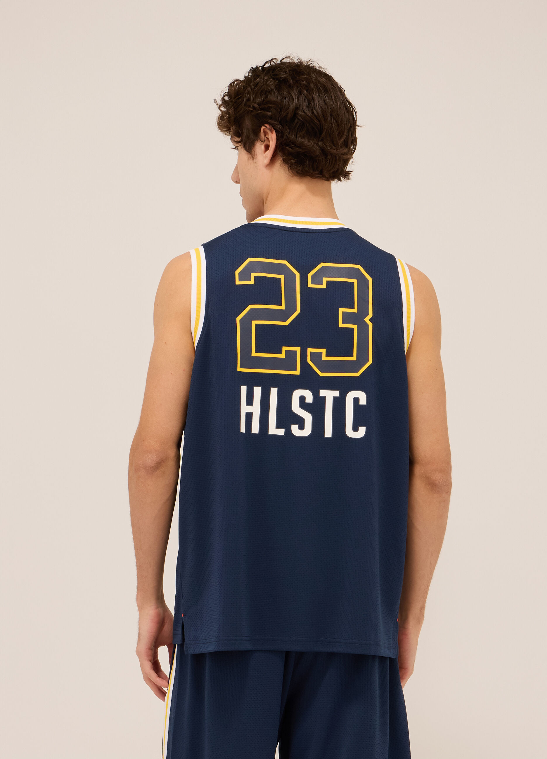 Canottiera sportiva con stampa stile basket uomo_1