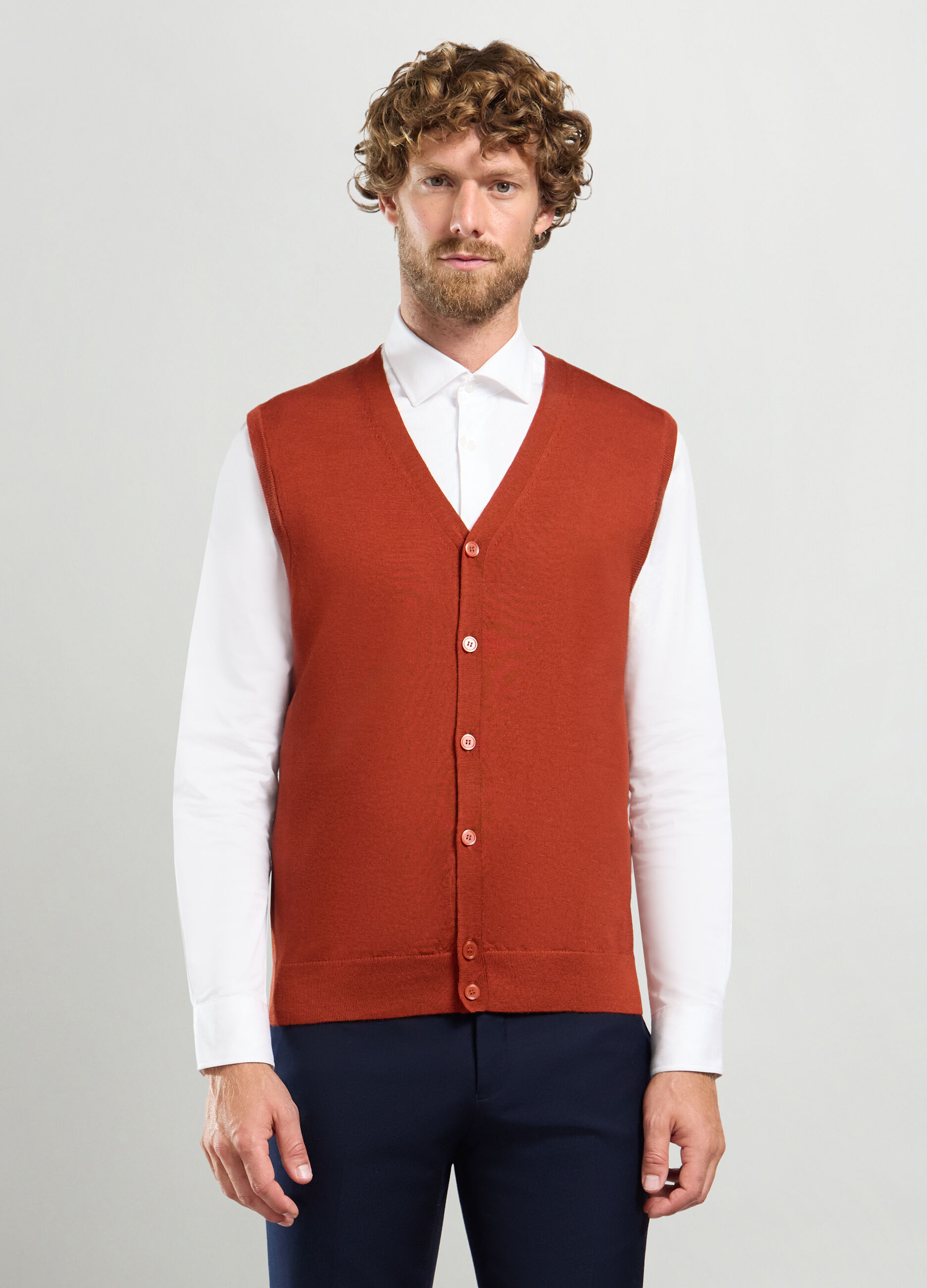Gilet collo a V in maglia rasata uomo_0
