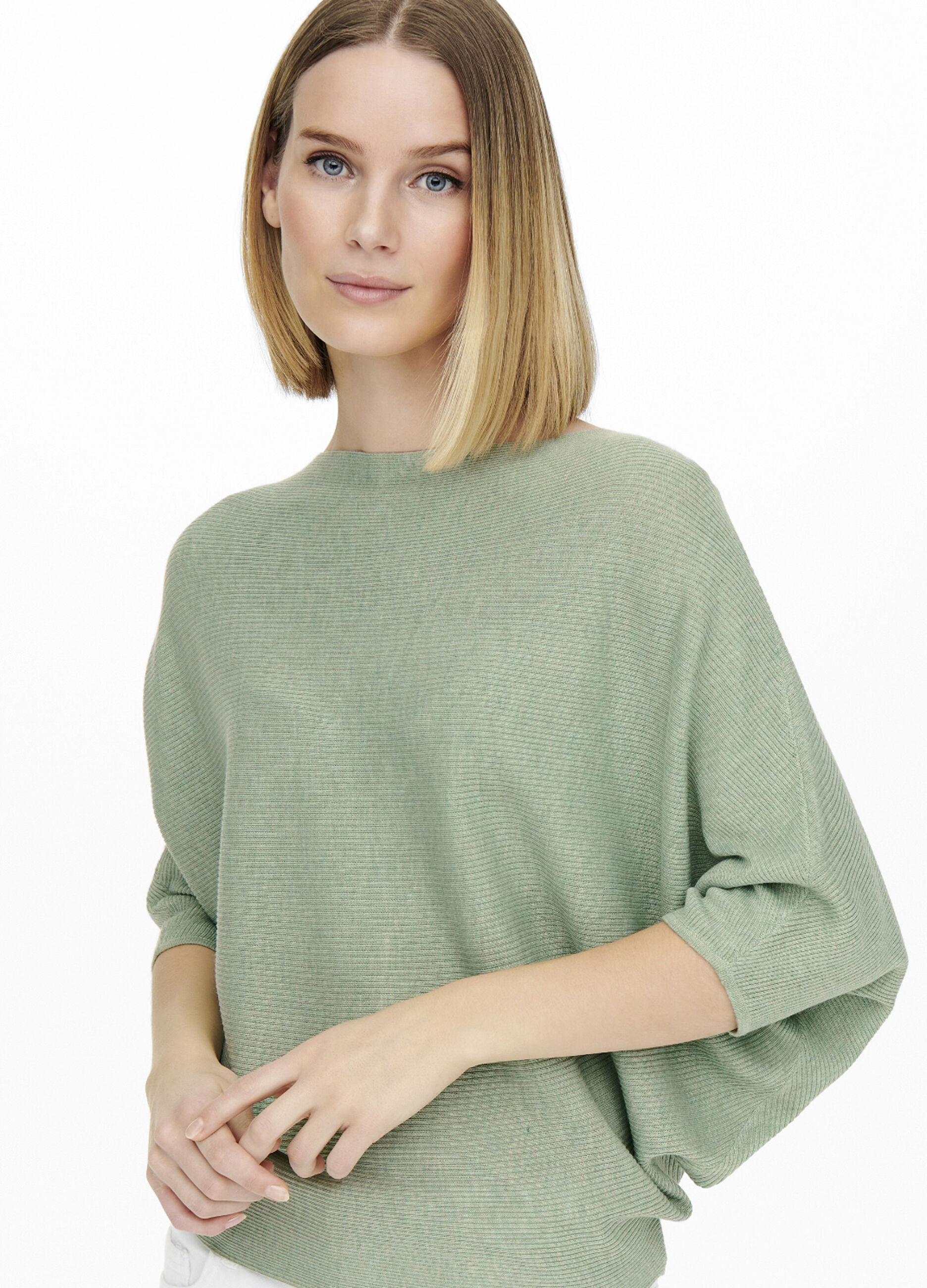 Pullover con scollo a barca_2