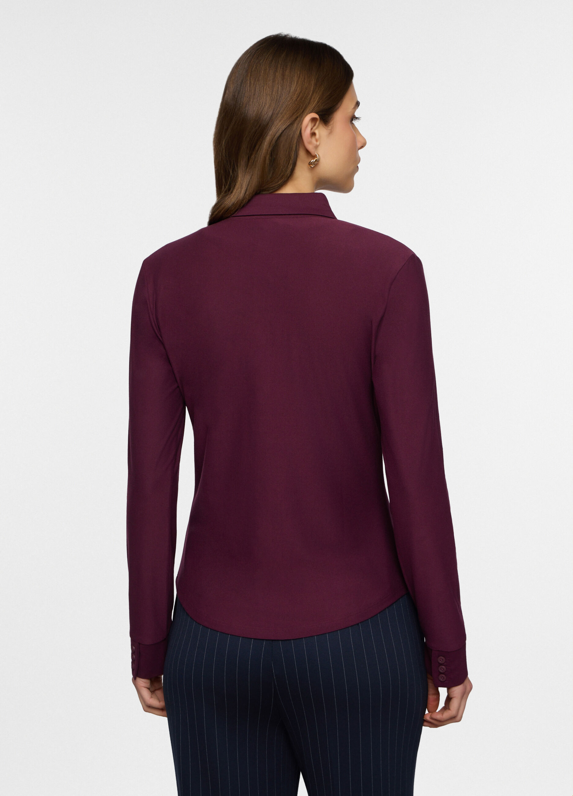 Camicia regular fit con colletto alla francese in jersey stretch donna_1