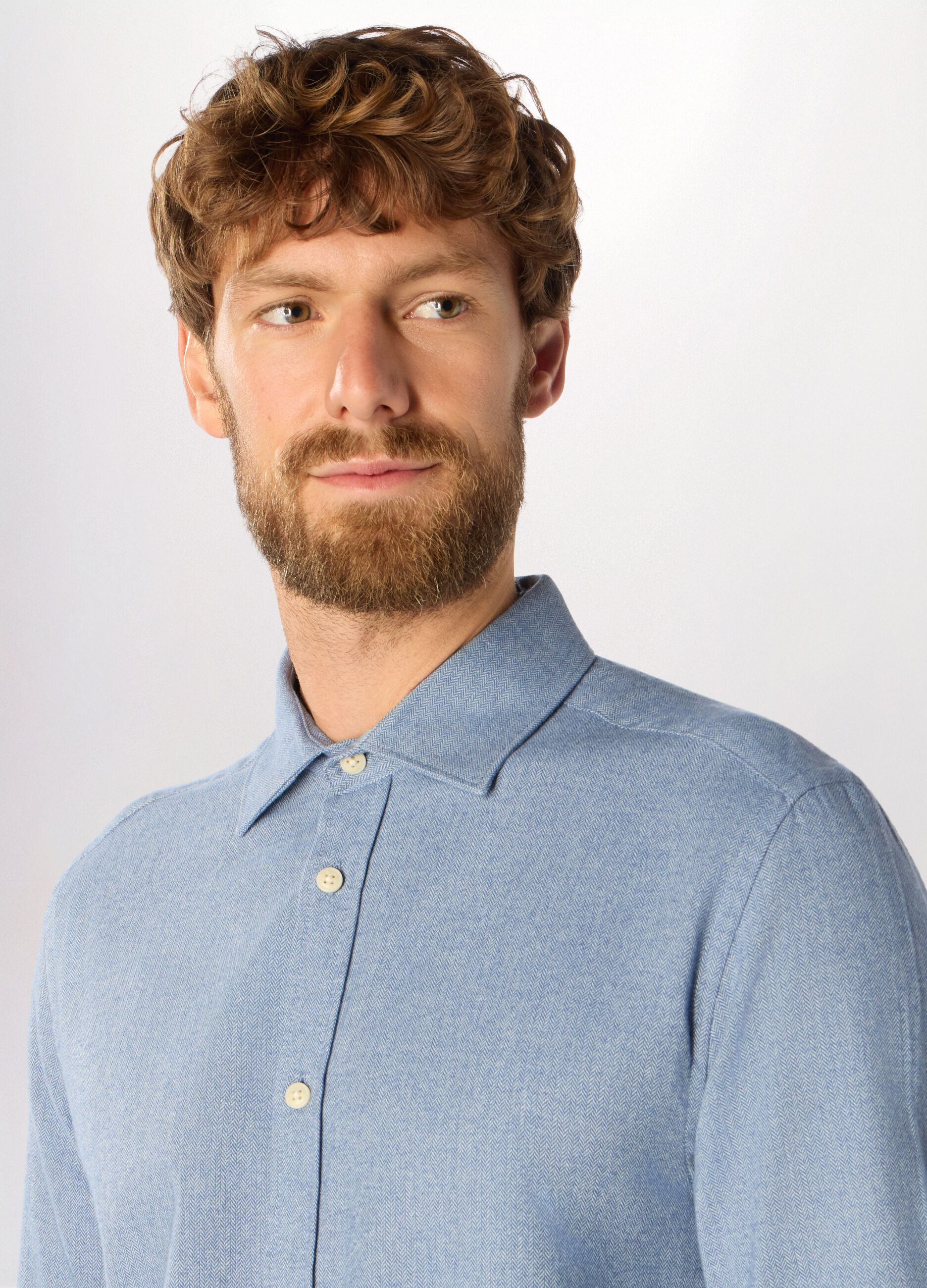 Camicia slim fit in flanella a lisca di pesce uomo_2