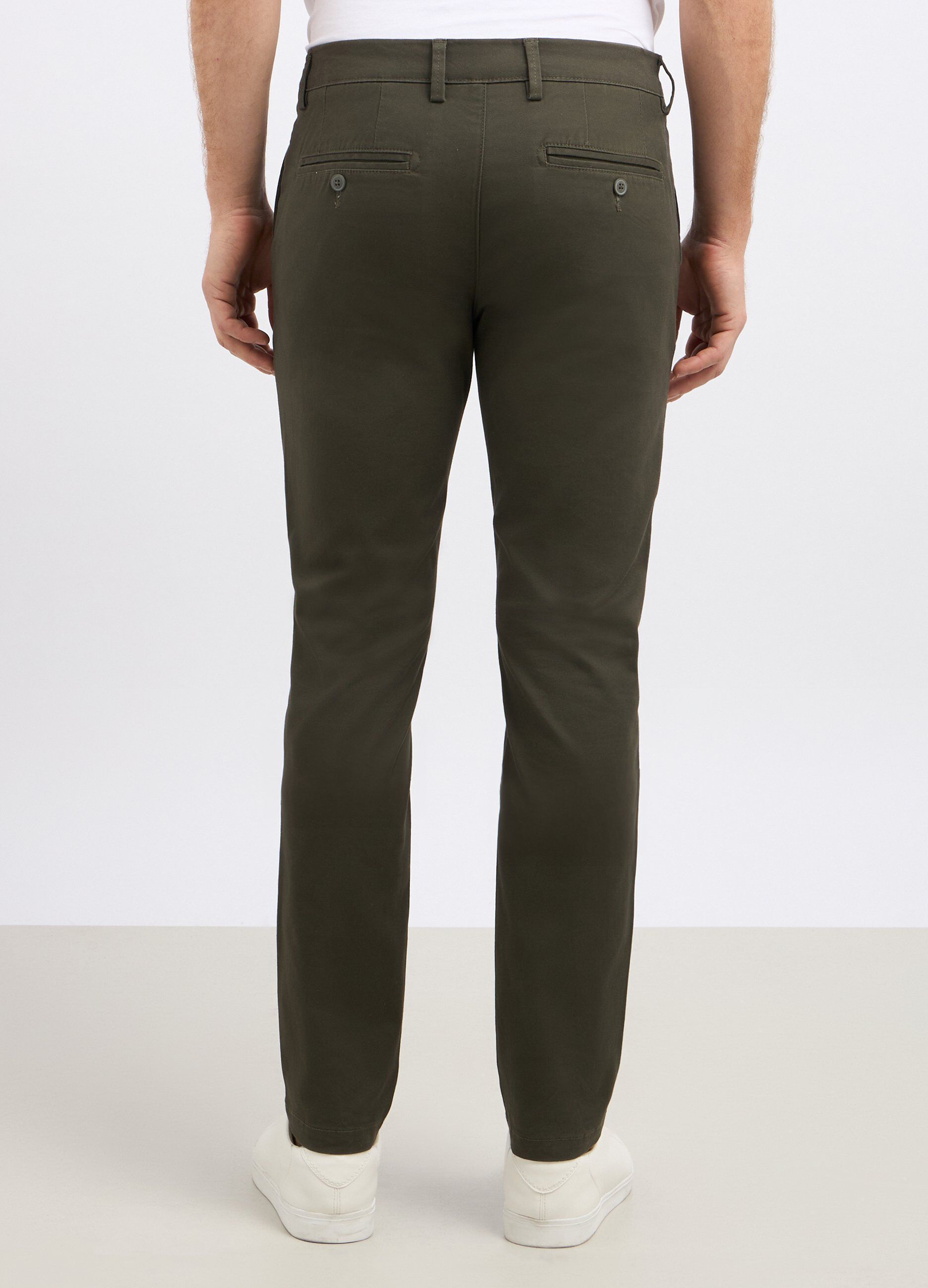 Pantaloni chino in cotone stretch uomo_1