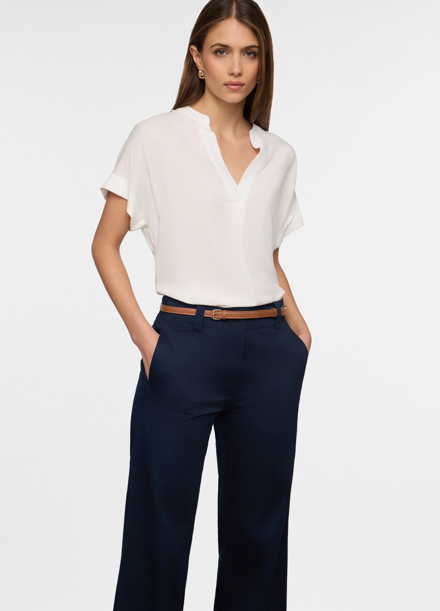 Blusa regular fit con scollo a V donna_0