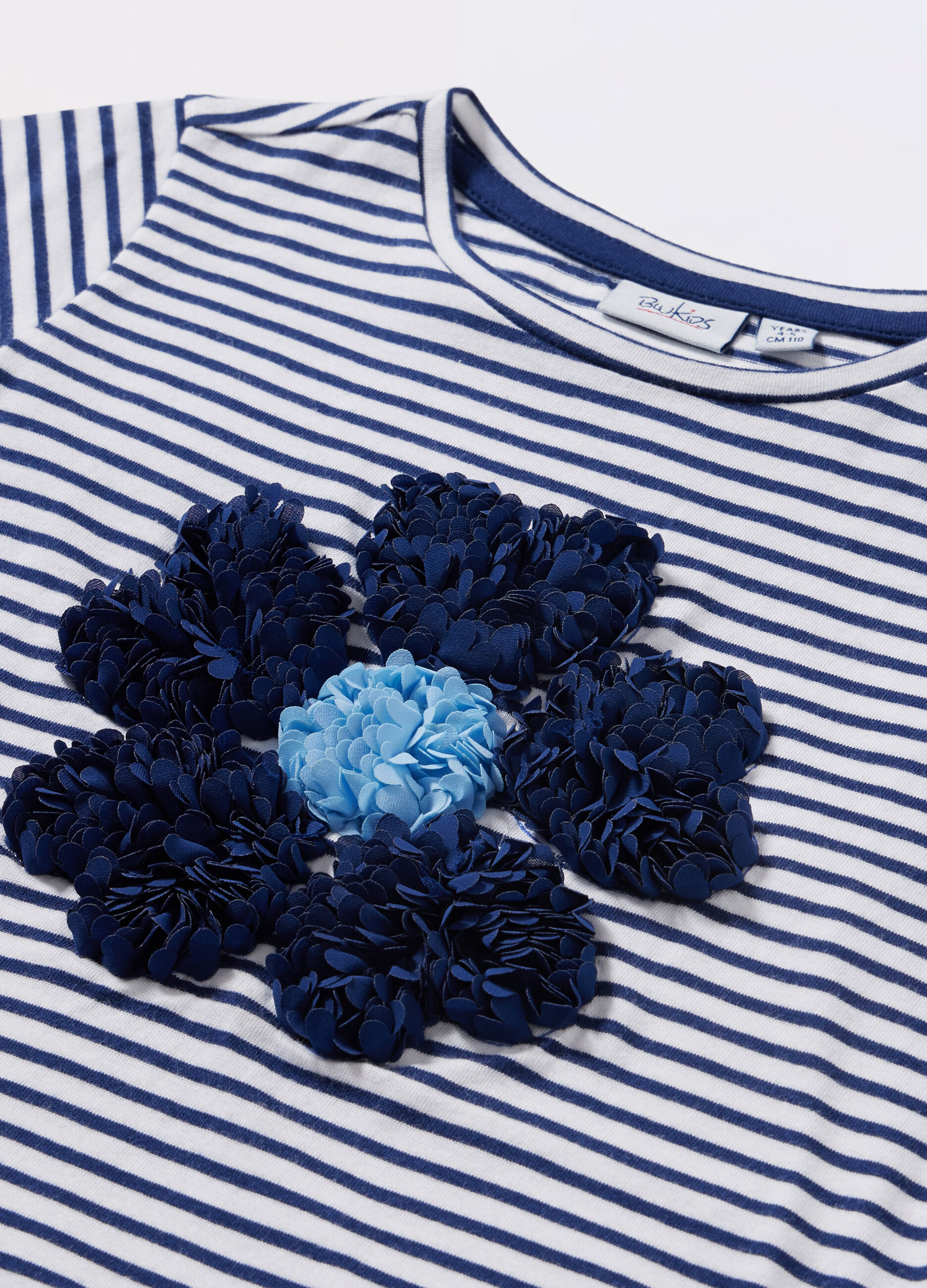 T-shirt in puro cotone a righe bambina_1