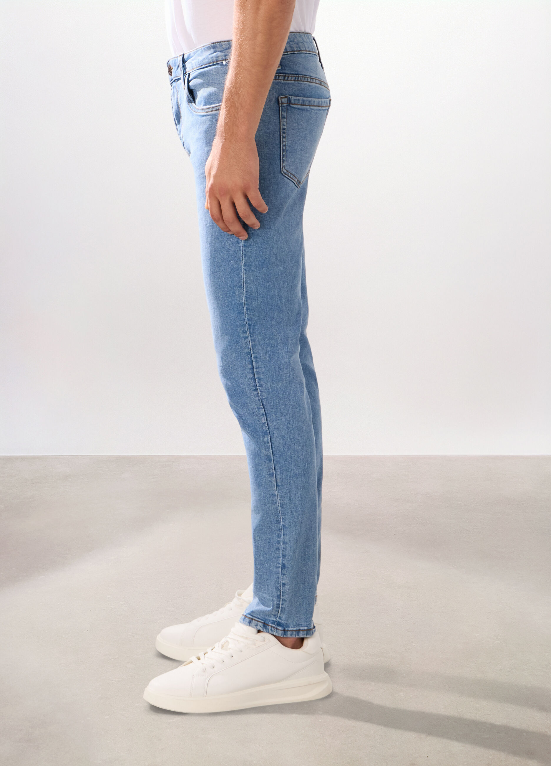 Jeans 5 tasche slim fit in cotone stretch_3