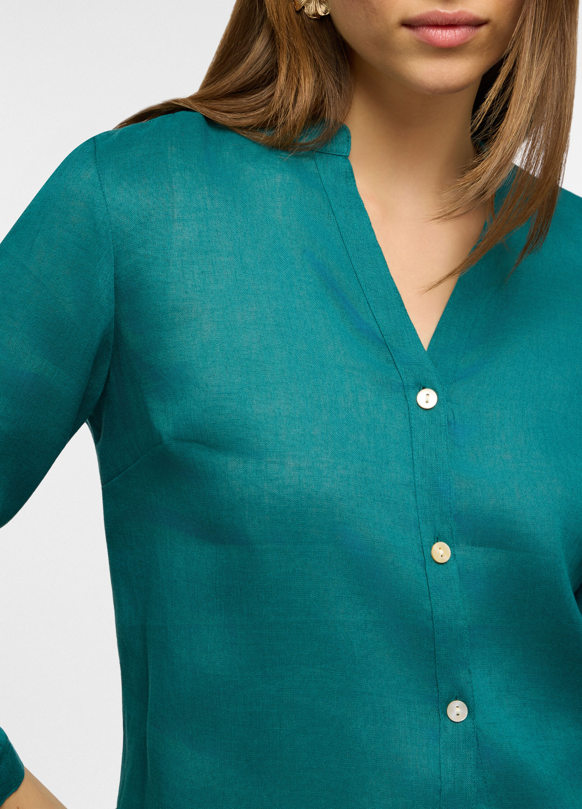 Camicia fit regular con collo coreano in puro lino donna_2