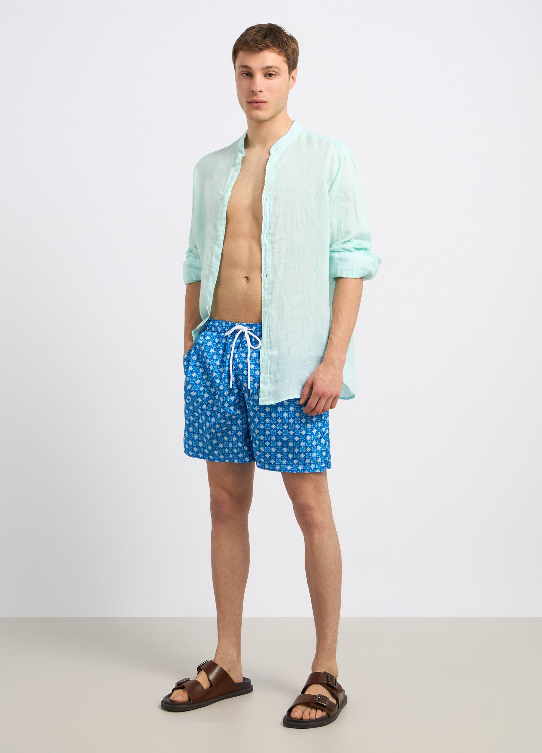 Costume shorts con stampa uomo_0