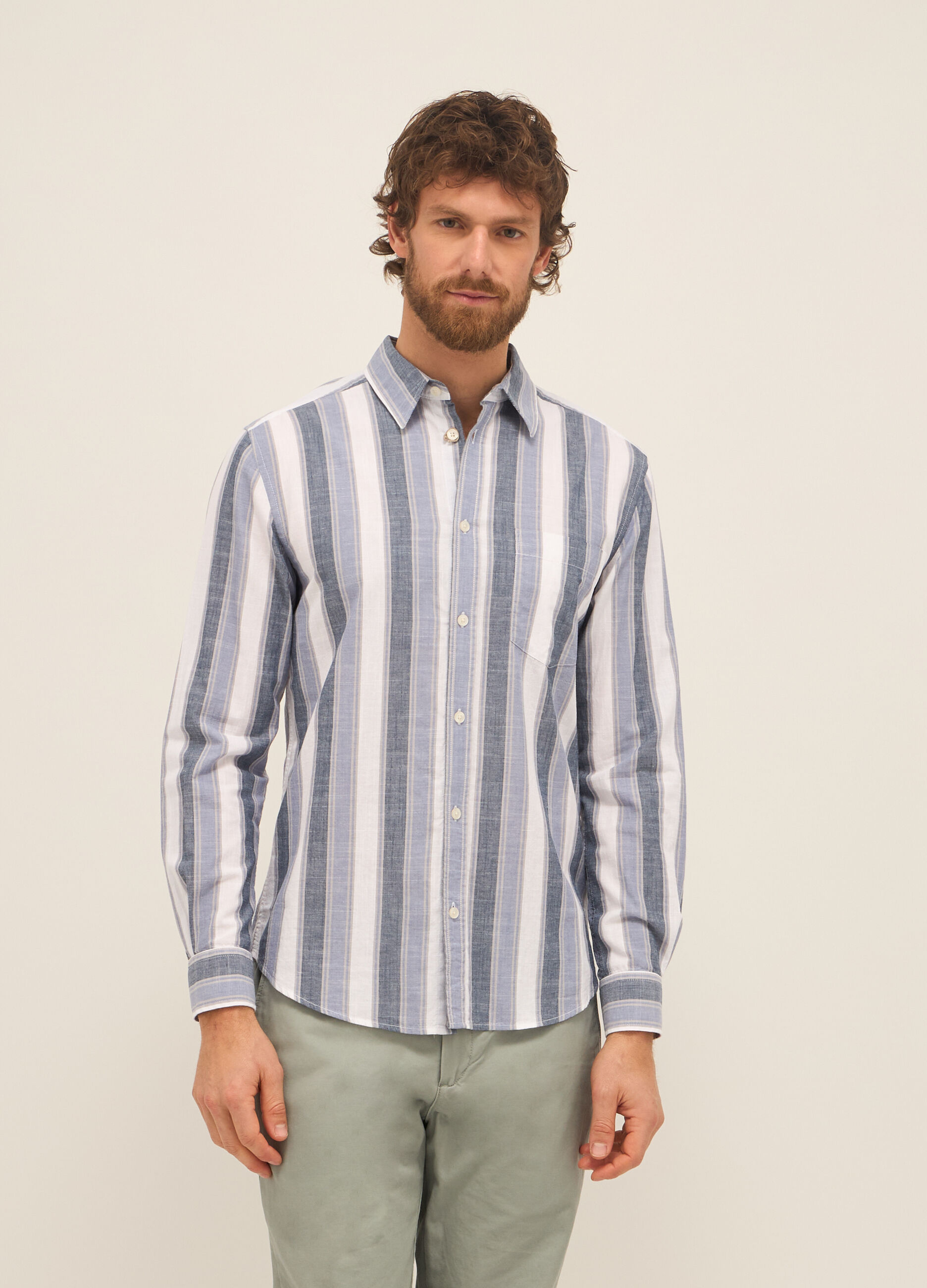 Camicia regular fit in puro cotone a righe uomo_0