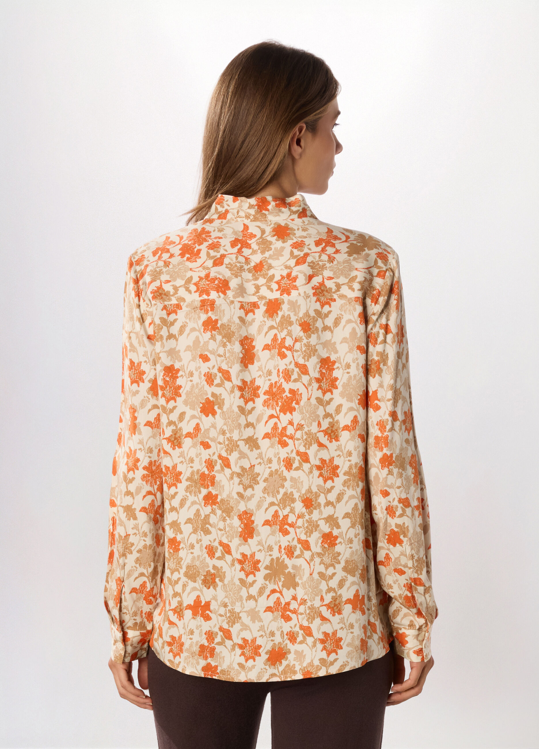 Camicia in raso di pura viscosa a maniche lunghe donna_1