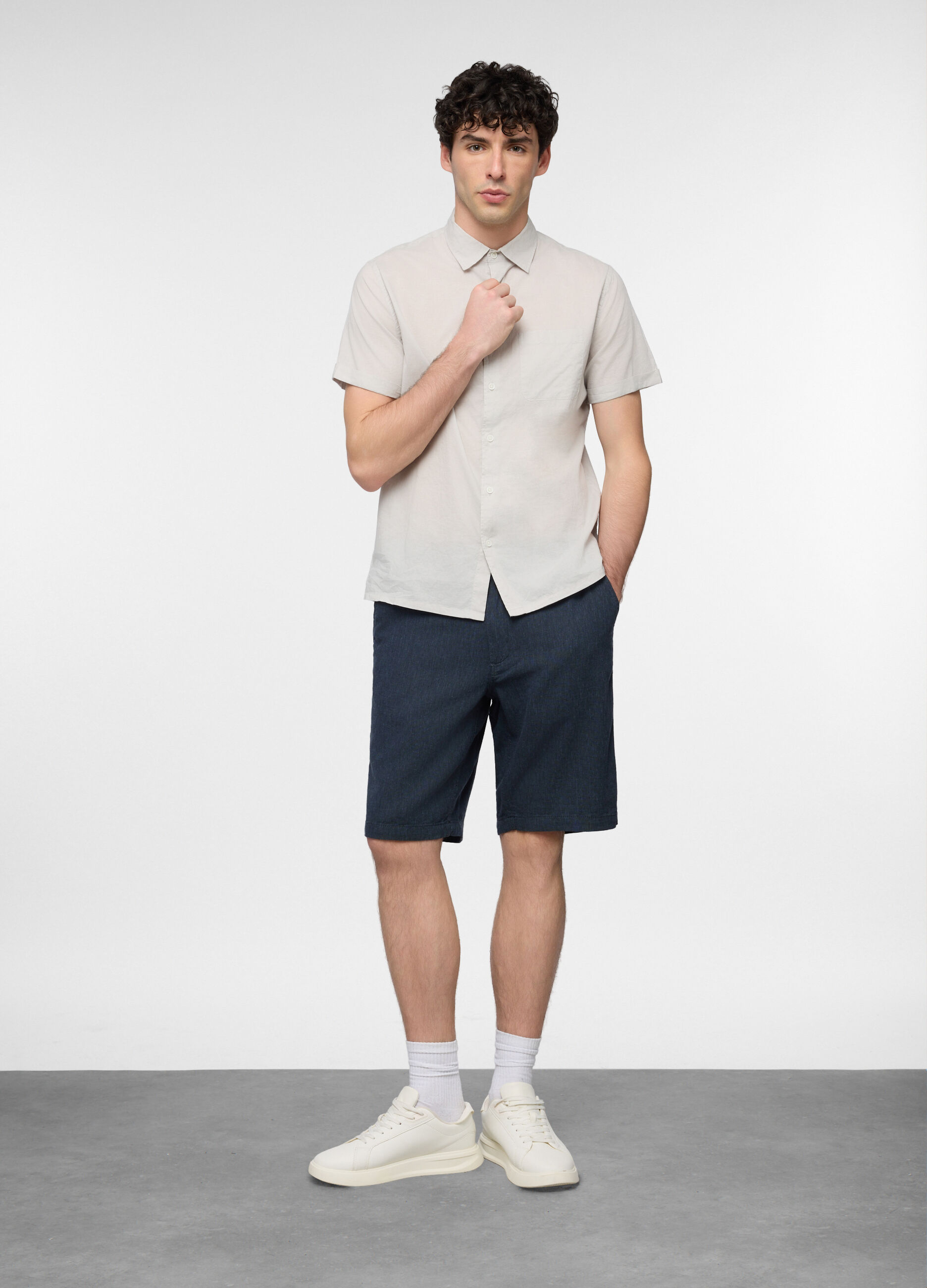Bermuda relaxed fit in misto cotone e lino uomo_0
