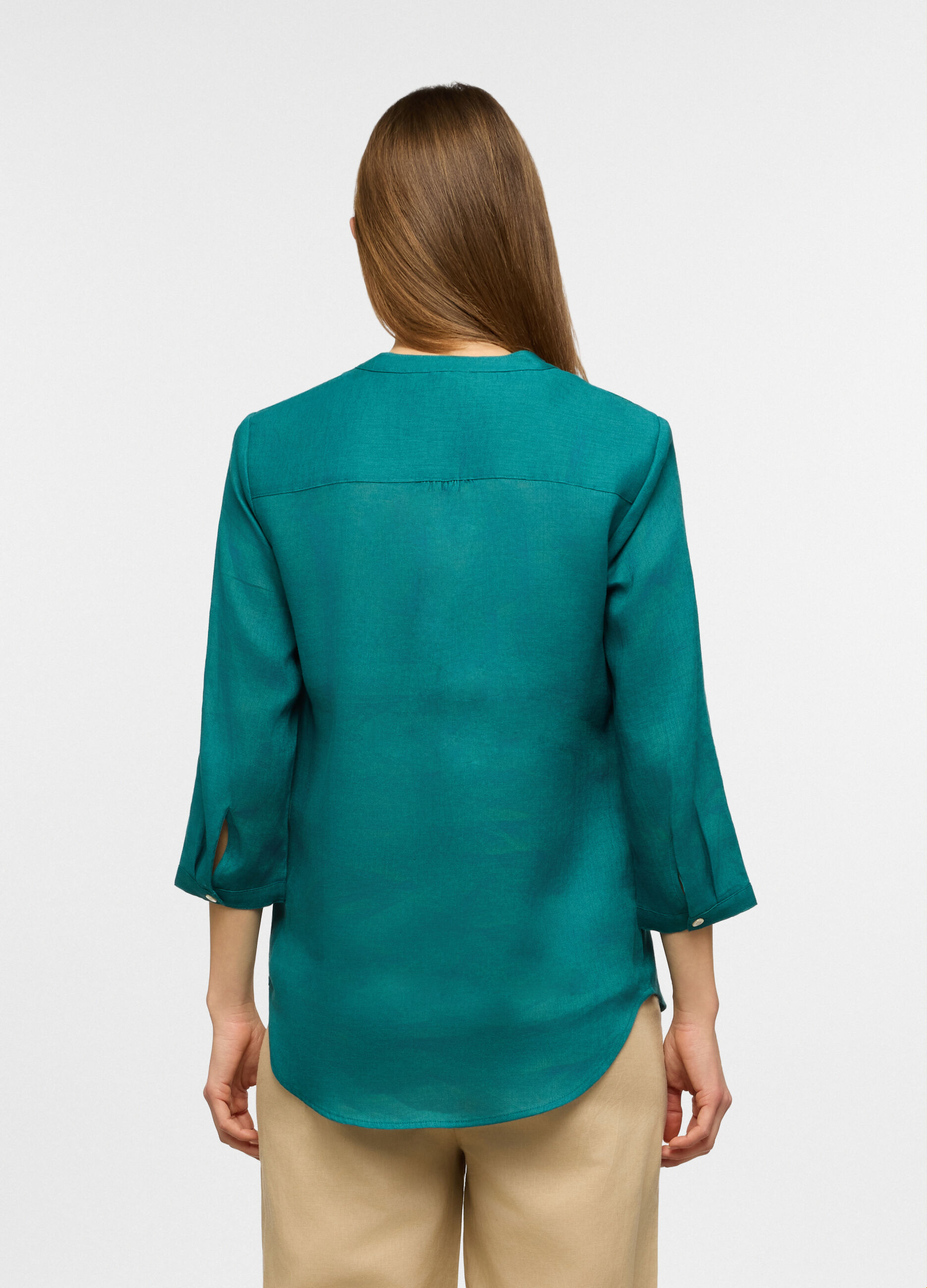 Camicia fit regular con collo coreano in puro lino donna_1