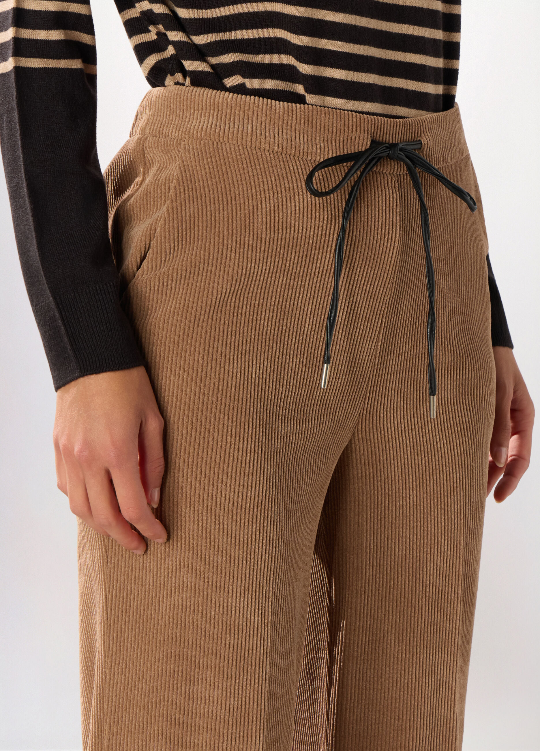 Pantaloni in velluto a coste donna_2
