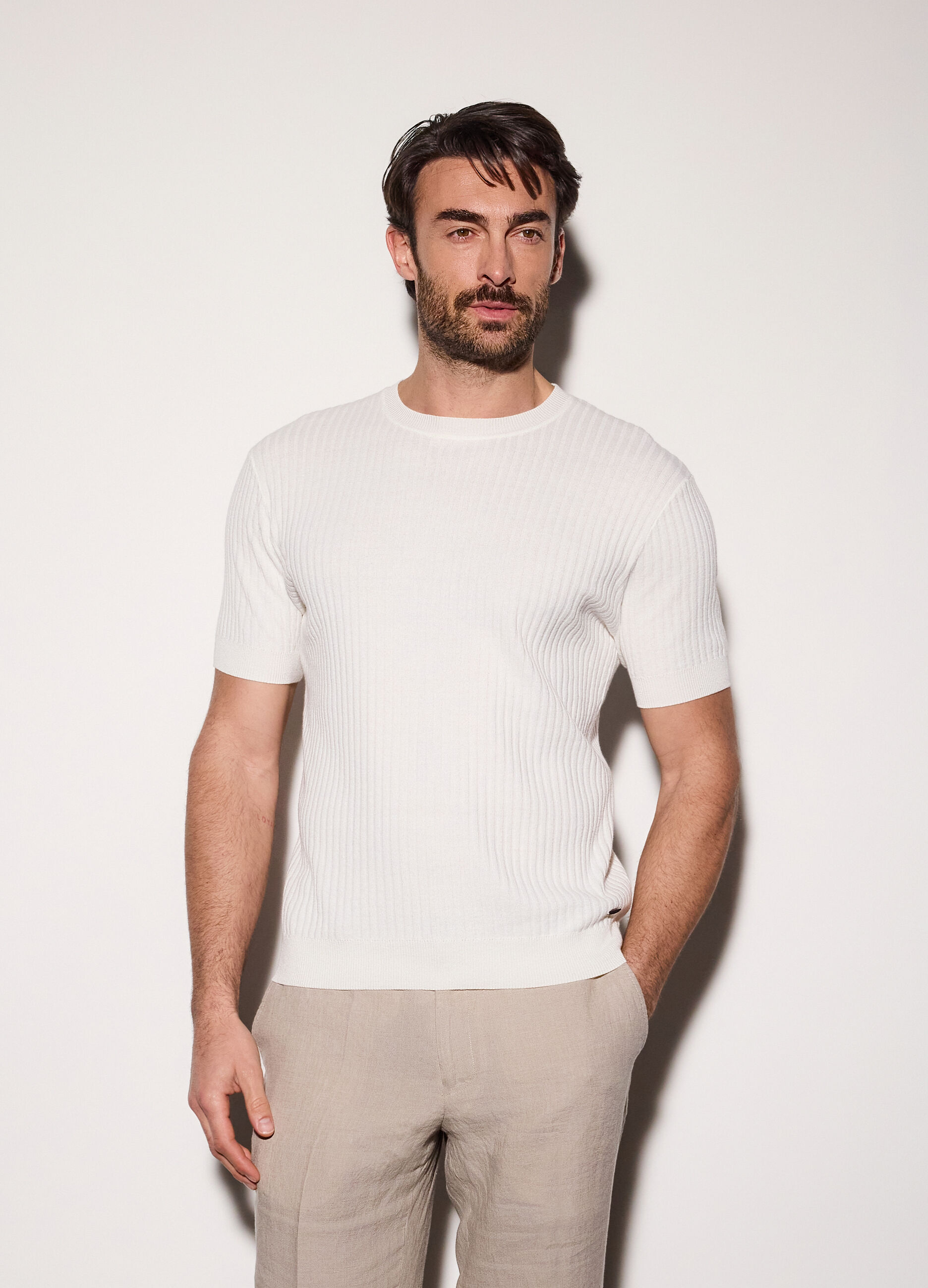 Maglietta a maniche corte in cotone a coste uomo_0